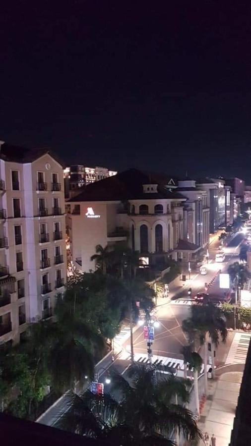 One Palm Tree Villas Condo Across Naia Terminal 3 Manilla Buitenkant foto