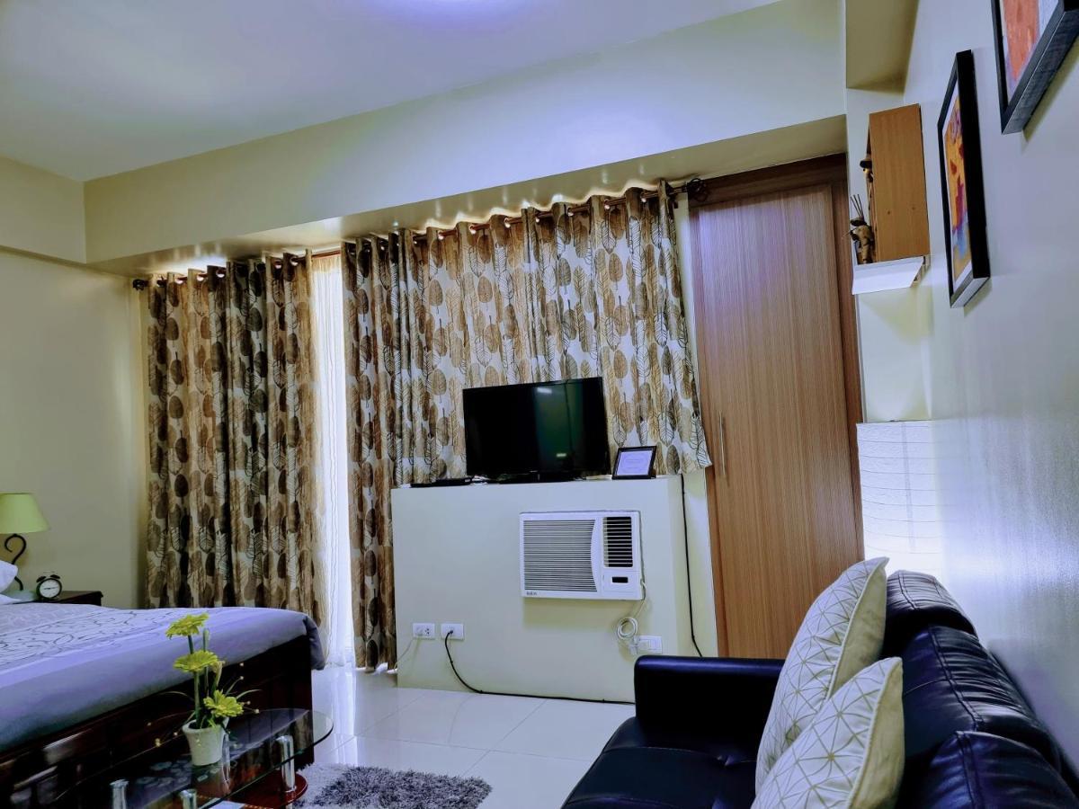One Palm Tree Villas Condo Across Naia Terminal 3 Manilla Buitenkant foto