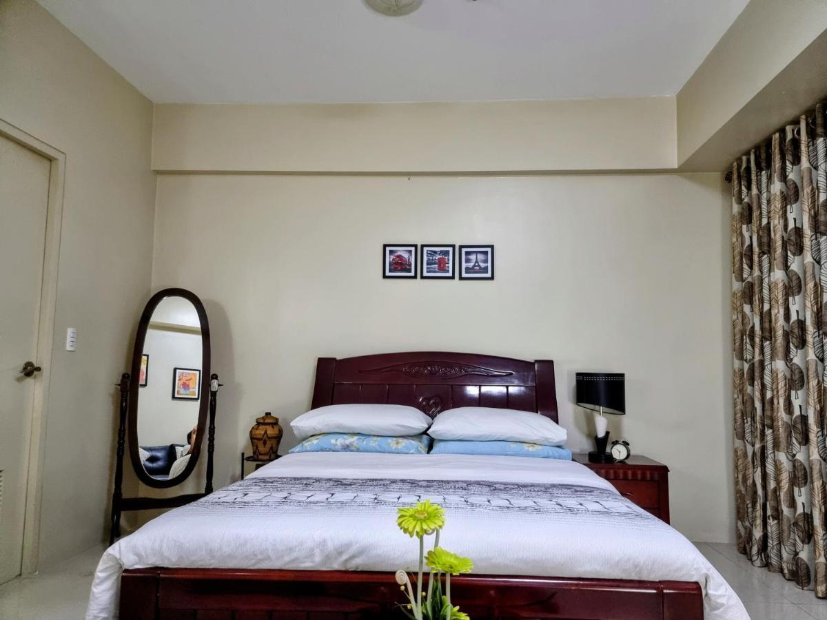 One Palm Tree Villas Condo Across Naia Terminal 3 Manilla Buitenkant foto