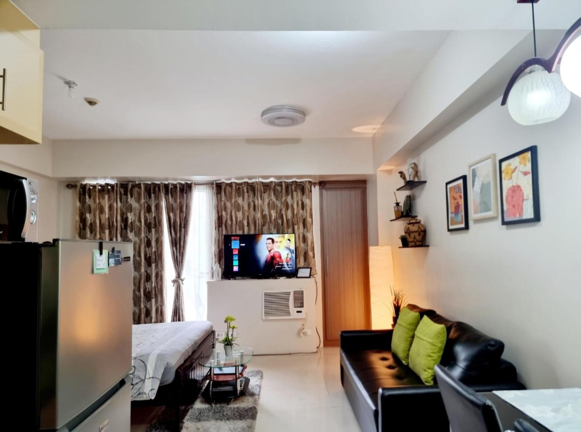 One Palm Tree Villas Condo Across Naia Terminal 3 Manilla Buitenkant foto