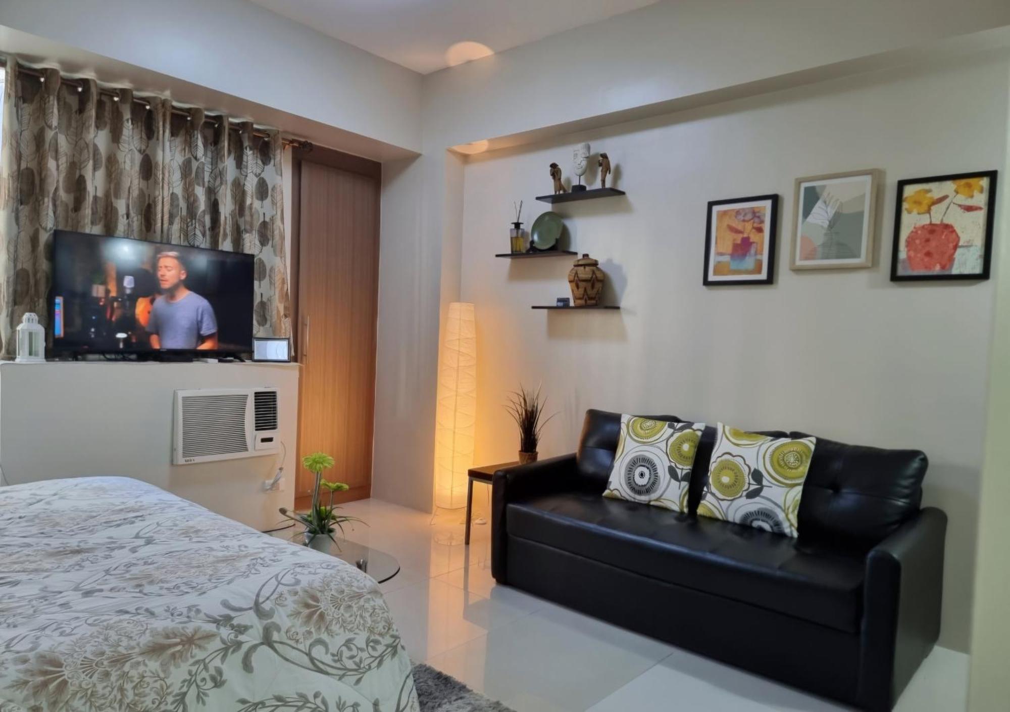 One Palm Tree Villas Condo Across Naia Terminal 3 Manilla Buitenkant foto